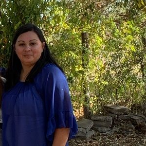 Meet your Posher, Leslie